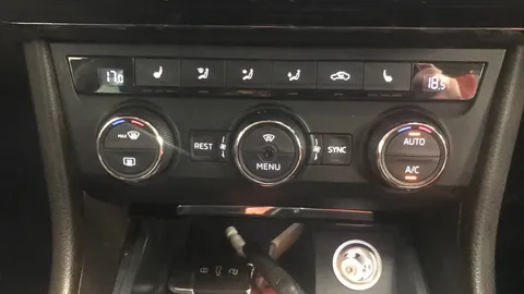 SKODA SUPERB 2.0 TDI CR Laurin + Klement 4X4