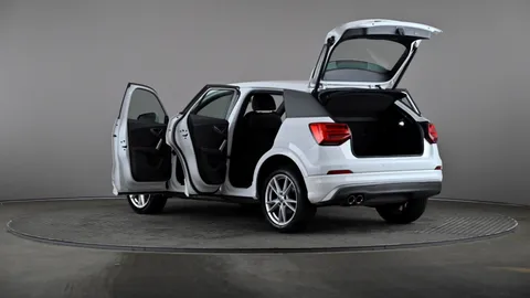 AUDI Q2 35 TFSI S Line S Tronic
