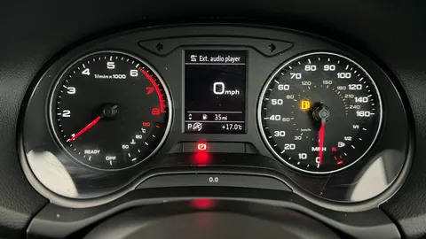 AUDI Q2 35 TFSI S Line S Tronic