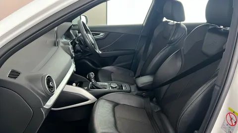 AUDI Q2 35 TFSI S Line S Tronic