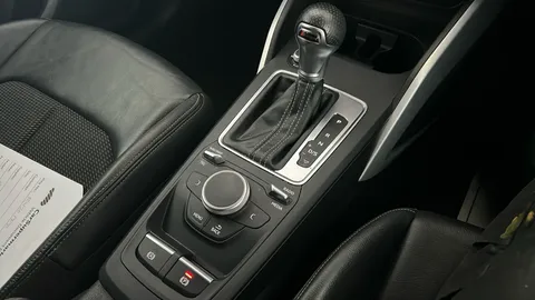 AUDI Q2 35 TFSI S Line S Tronic