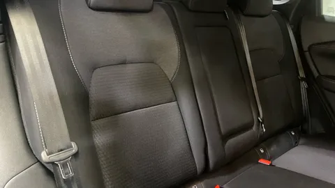 NISSAN QASHQAI 1.3 DiG-T MH 158 N-Connecta [Glass Rf] Xtronic