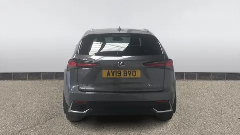 LEXUS NX 300h 2.5 CVT [Premium Pack]