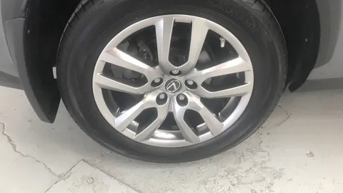 LEXUS NX 300h 2.5 CVT [Premium Pack]