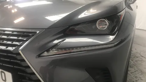 LEXUS NX 300h 2.5 CVT [Premium Pack]