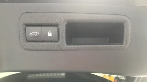 LEXUS NX 300h 2.5 CVT [Premium Pack]