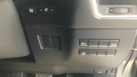 LEXUS NX 300h 2.5 CVT [Premium Pack]