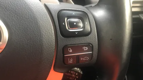 LEXUS NX 300h 2.5 CVT [Premium Pack]