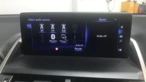 LEXUS NX 300h 2.5 CVT [Premium Pack]