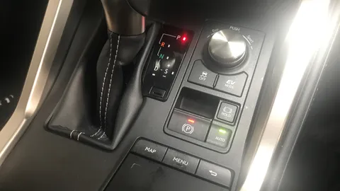 LEXUS NX 300h 2.5 CVT [Premium Pack]