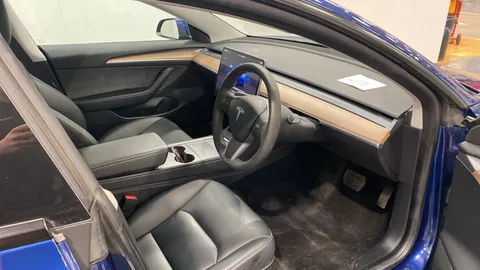 TESLA MODEL 3 RWD Auto