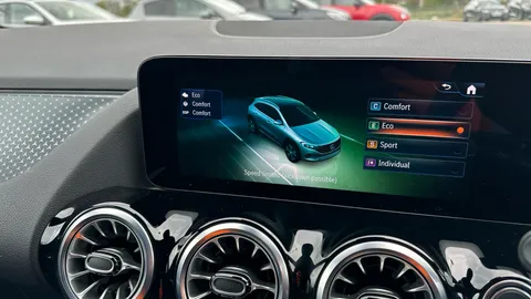 MERCEDES-BENZ EQA EQA 250+ 140kW Sport Night Ed 70.5kWh Auto