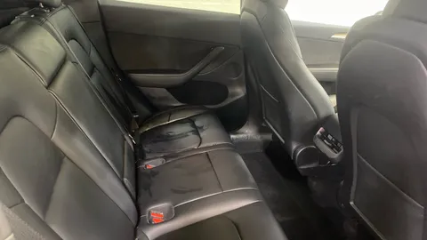 TESLA MODEL Y Performance AWD Auto