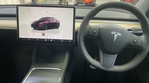 TESLA MODEL Y Performance AWD Auto