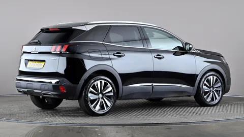 PEUGEOT 3008 1.5 BlueHDi GT Line Premium