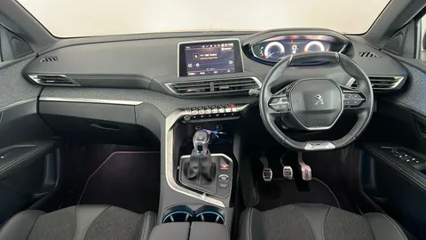 PEUGEOT 3008 1.5 BlueHDi GT Line Premium