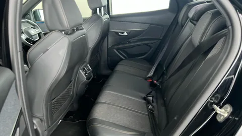 PEUGEOT 3008 1.5 BlueHDi GT Line Premium