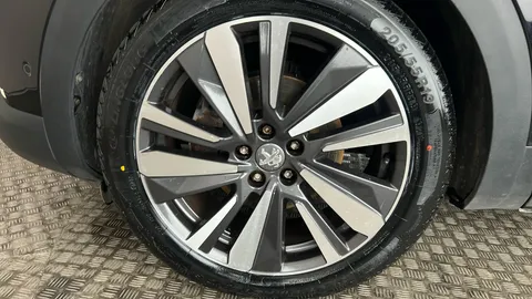 PEUGEOT 3008 1.5 BlueHDi GT Line Premium