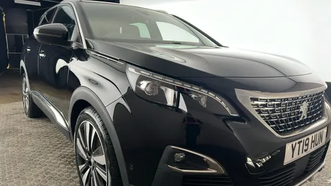 PEUGEOT 3008 1.5 BlueHDi GT Line Premium