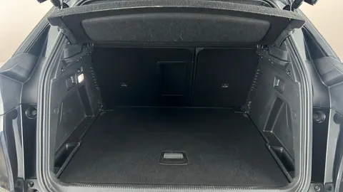 PEUGEOT 3008 1.5 BlueHDi GT Line Premium