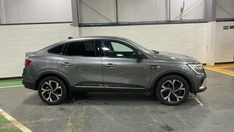 RENAULT ARKANA 1.6 E-Tech full hybrid 145 Engineered Auto