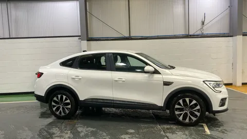 RENAULT ARKANA 1.3 TCe Mild Hybrid 140 Iconic EDC