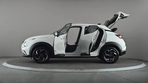 Nissan Juke 1.6 Hybrid N-Connecta Auto
