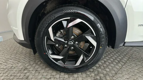 Nissan Juke 1.6 Hybrid N-Connecta Auto