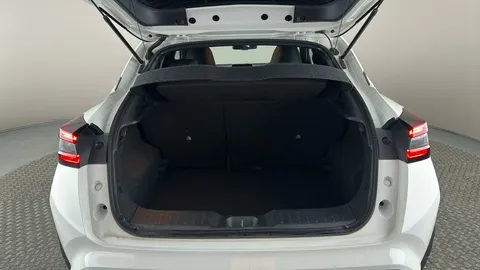 Nissan Juke 1.6 Hybrid N-Connecta Auto