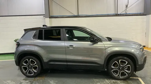 Jeep Avenger 115kW Summit 54kWh 5dr Auto