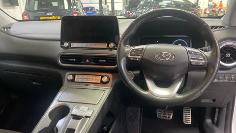 Hyundai Kona 100kW Premium 39kWh 5dr Auto
