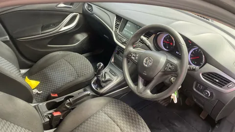 VAUXHALL ASTRA 1.4i 16V Design