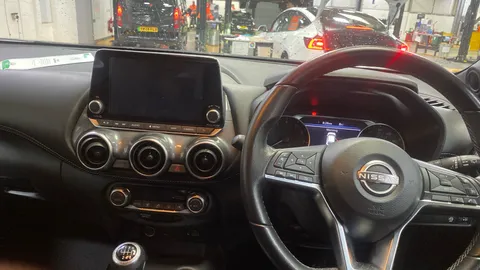 NISSAN JUKE 1.0 DiG-T 114 N-Connecta