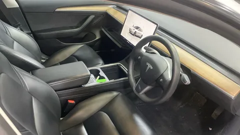 TESLA MODEL 3 Long Range AWD Auto