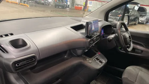 VAUXHALL COMBO LIFE 100kW Ultimate 52kWh Auto