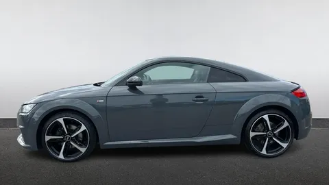 AUDI TT 2.0T FSI Quattro Black Edition S Tronic