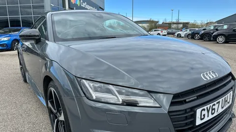 AUDI TT 2.0T FSI Quattro Black Edition S Tronic