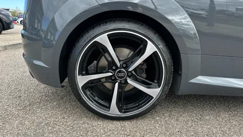 AUDI TT 2.0T FSI Quattro Black Edition S Tronic
