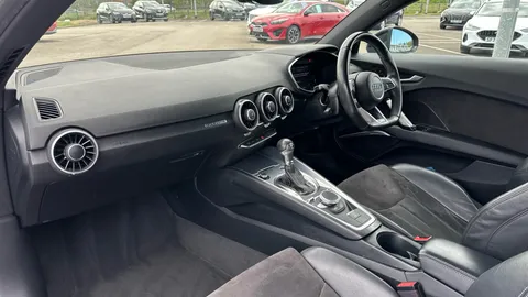 AUDI TT 2.0T FSI Quattro Black Edition S Tronic