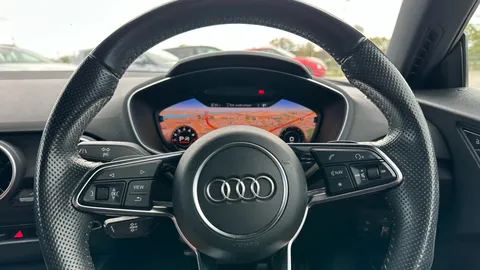 AUDI TT 2.0T FSI Quattro Black Edition S Tronic