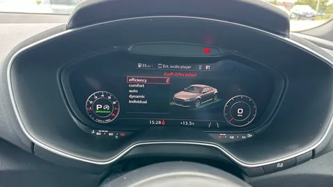 AUDI TT 2.0T FSI Quattro Black Edition S Tronic