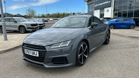 AUDI TT 2.0T FSI Quattro Black Edition S Tronic