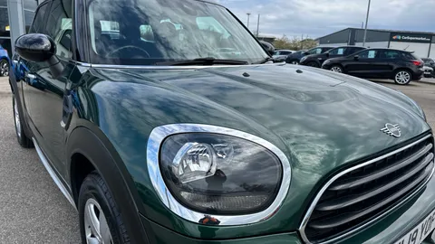 MINI COUNTRYMAN 1.5 Cooper Classic