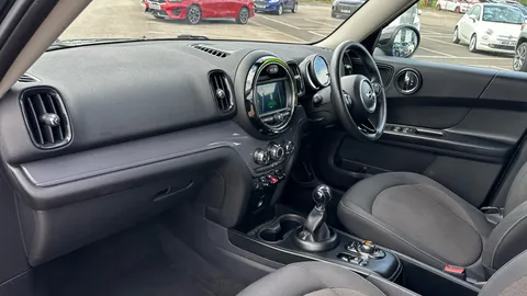 MINI COUNTRYMAN 1.5 Cooper Classic