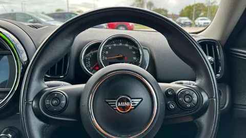 MINI COUNTRYMAN 1.5 Cooper Classic