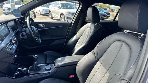 BMW 1 SERIES 118i [136] M Sport