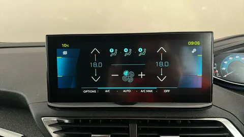 PEUGEOT 3008 1.6 Hybrid 225 Allure Premium e-EAT8