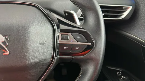 PEUGEOT 3008 1.6 Hybrid 225 Allure Premium e-EAT8