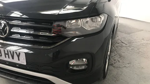 VOLKSWAGEN T-CROSS 1.0 TSI SE