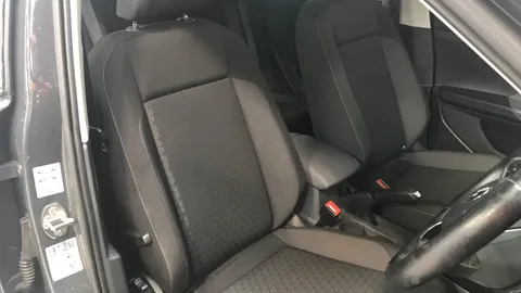 VOLKSWAGEN T-CROSS 1.0 TSI SE